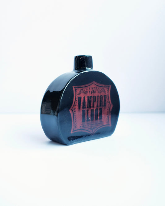 Apothecary Jar Vase 3 'Vampire Blood'