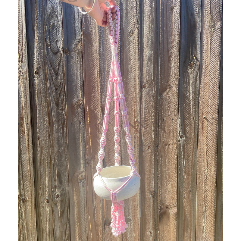 Bubble planter with macrame hanger