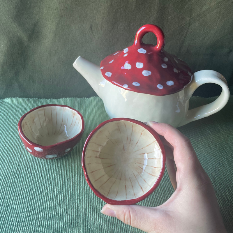 Mushy Teapot Set